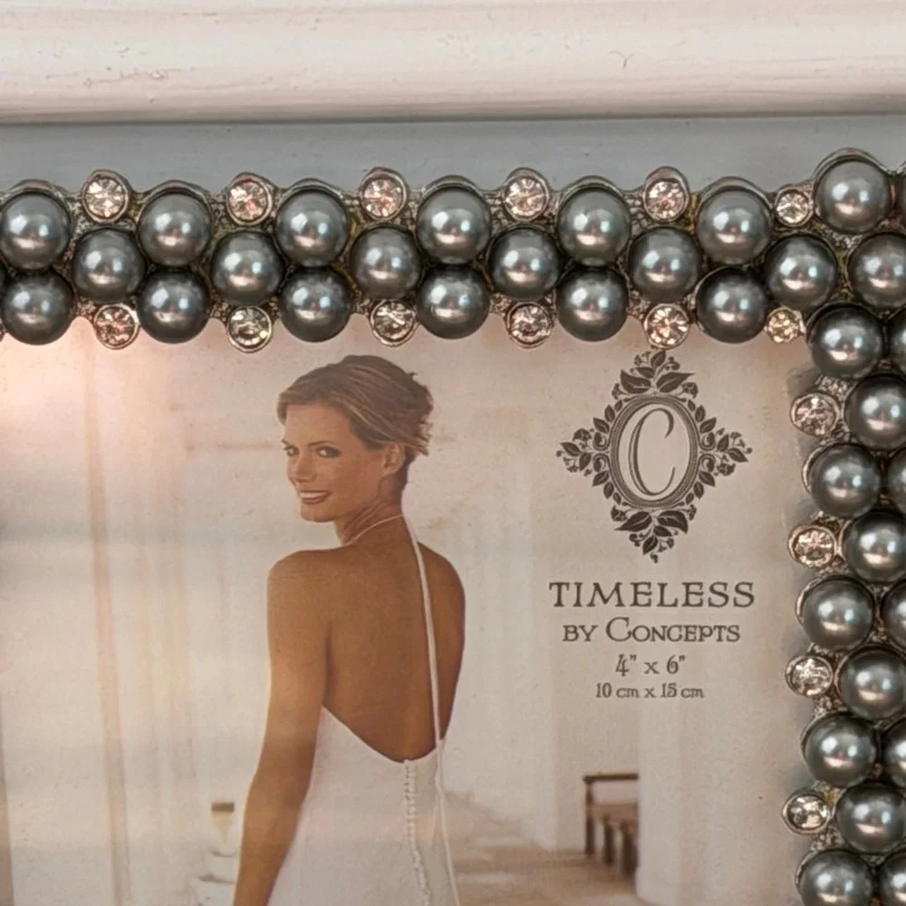 Timeless by Concepts Grey Pearl Rhinestone 4x6 Photo Frame Wedding Bridal NWT